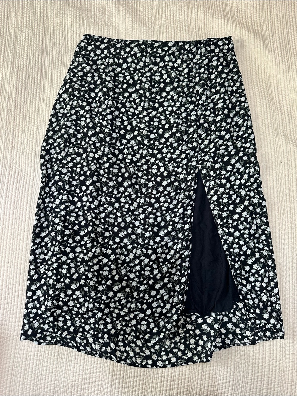Abercrombie & Fitch Black and White Floral Side-Slit Midi Skirt